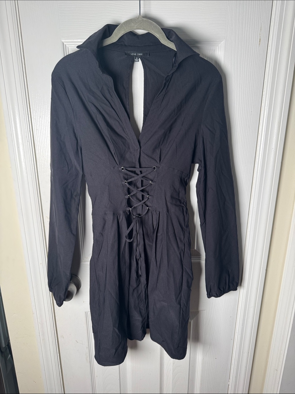 Love Tree Black Hooded Long Sleeve Dress